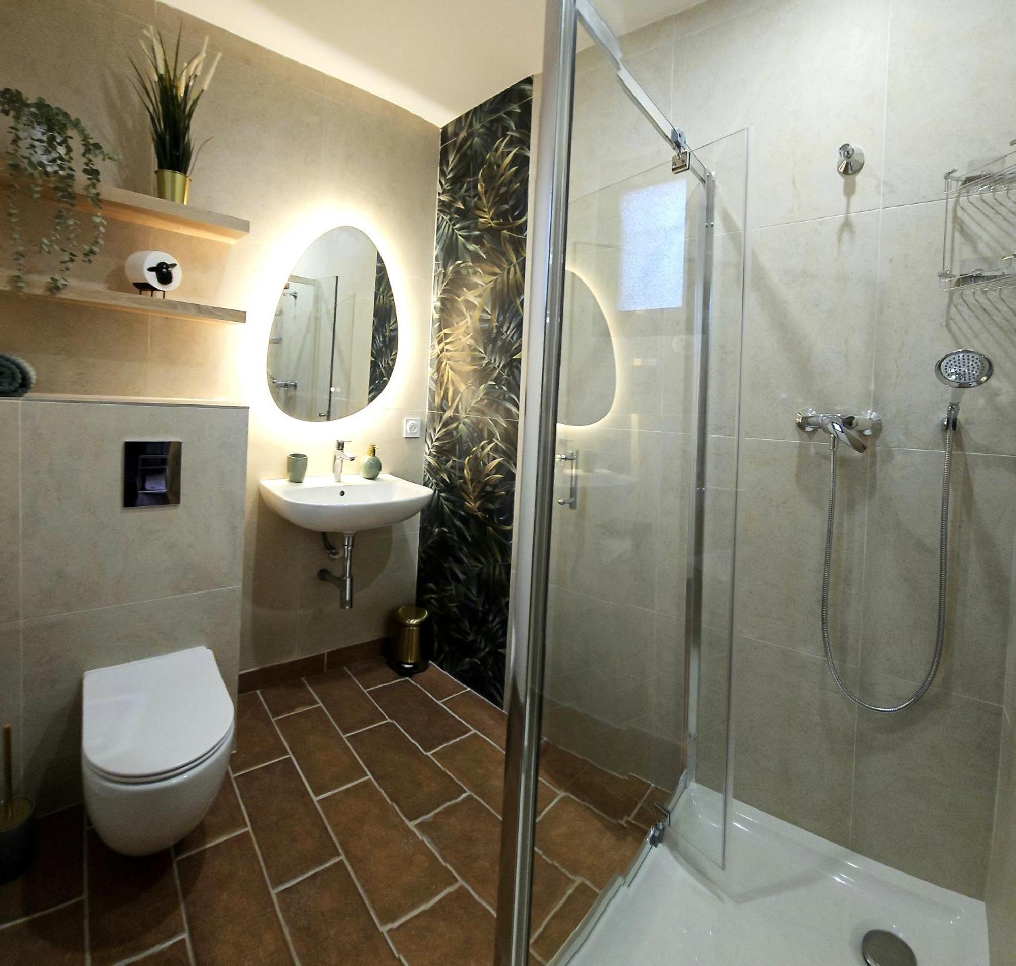 Villa Tropez Chambres D'Hotes Le Luc Esterno foto